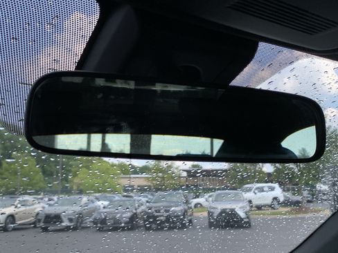 Used 2025 Lexus IS 350 F Sport RWD image 27