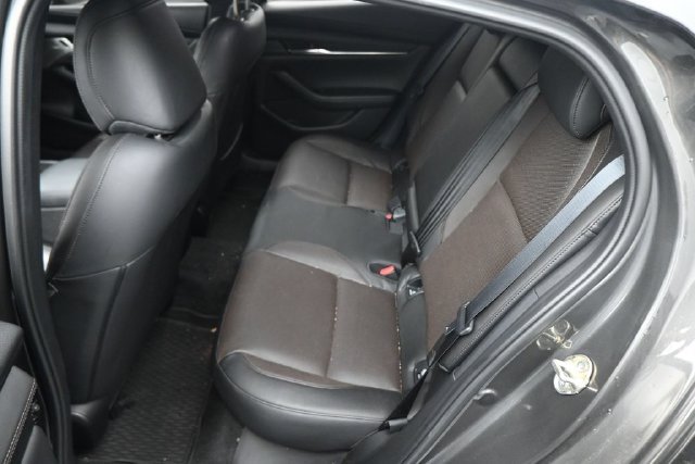 Used 2024 MAZDA MAZDA3 s FWD image 19
