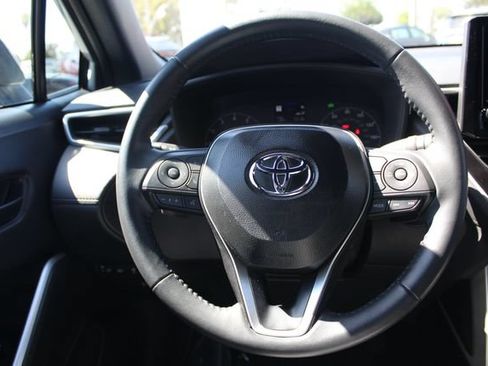 Used 2025 Toyota Corolla Cross AWD Hybrid image 19