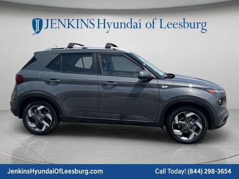 New 2026 Hyundai Venue SEL FWD image 3