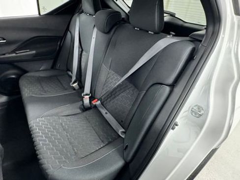 Certified 2023 Nissan Kicks SV FWD image 12