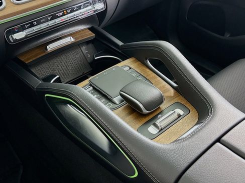 Certified 2025 Mercedes-Benz GLS 450 4MATIC image 7