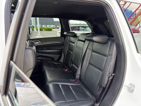 Used 2020 Jeep Grand Cherokee Limited AWD/4WD image 29