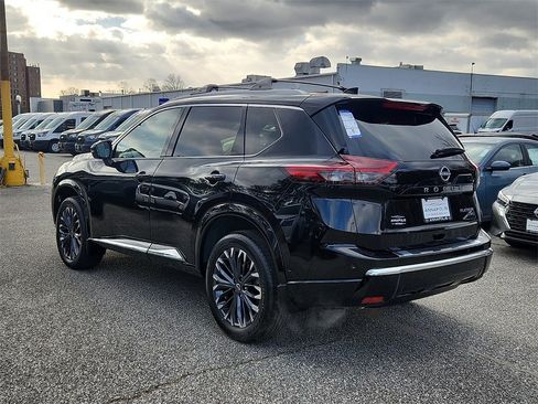 New 2026 Nissan Rogue Platinum w/ Platinum Premium Package image 3