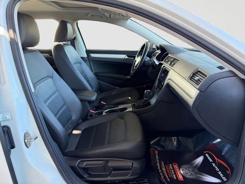 Used 2019 Volkswagen Passat 2.0T Wolfsburg w/ Wheels & Sunroof Package FWD image 20