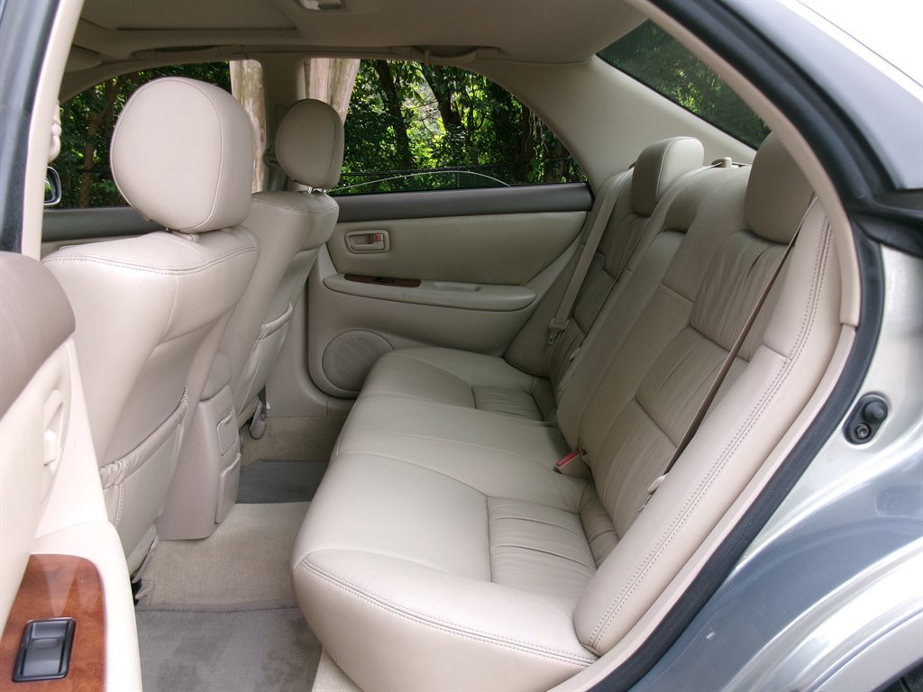 Used 2001 Lexus ES 330 w/ Lexus Value Pkg FWD image 30
