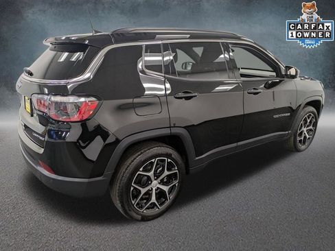 Used 2024 Jeep Compass Limited image 4