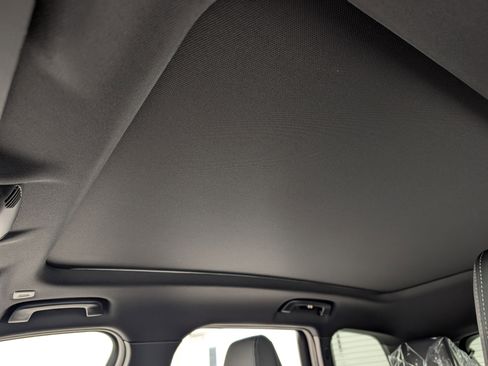 New 2025 BMW X1 xDrive28i w/ Convenience Package image 20