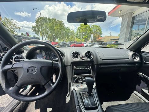 Used 1999 MAZDA MX-5 Miata RWD image 22