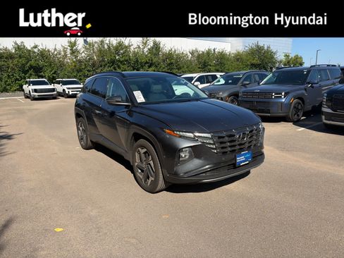 Used 2024 Hyundai Tucson Limited AWD/4WD image 1