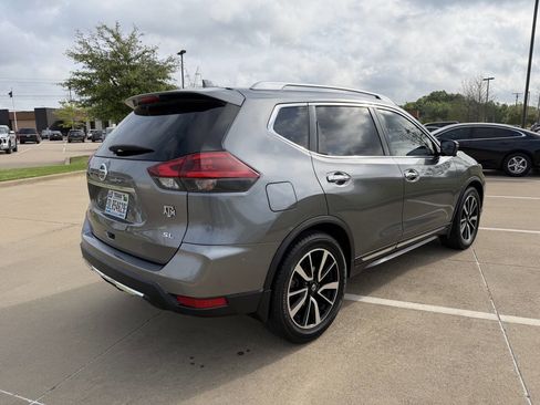 Used 2018 Nissan Rogue SL w/ Premium Package FWD image 7