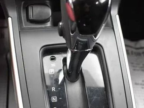 Used 2019 Nissan Sentra SV FWD image 32