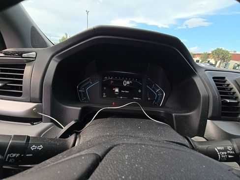 Used 2023 Honda Odyssey Touring image 2