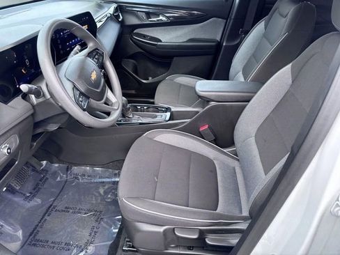 Used 2025 Chevrolet TrailBlazer LT FWD image 10
