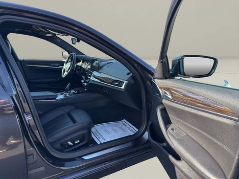 Used 2018 BMW 530i xDrive image 27
