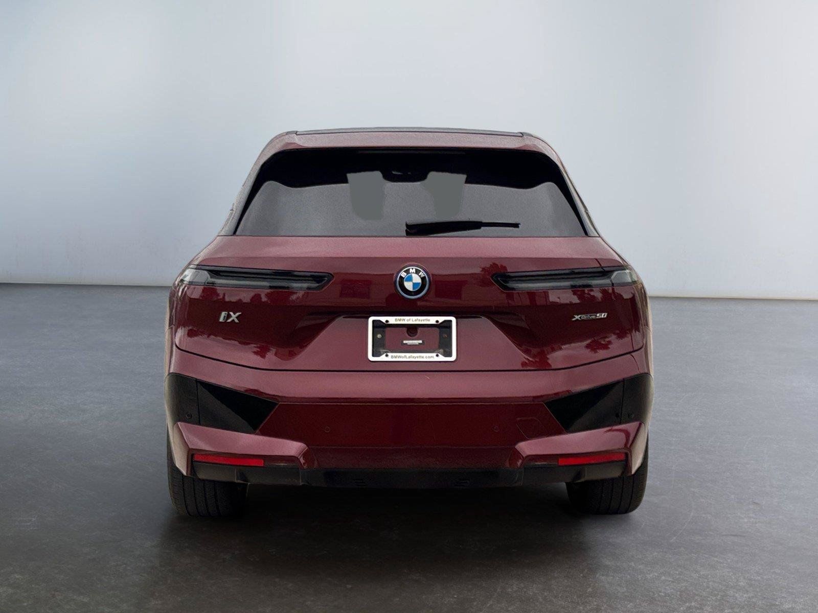Used 2023 BMW iX xDrive50 w/ Premium Package AWD/4WD image 4