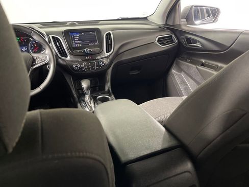 Used 2024 Chevrolet Equinox LT image 18