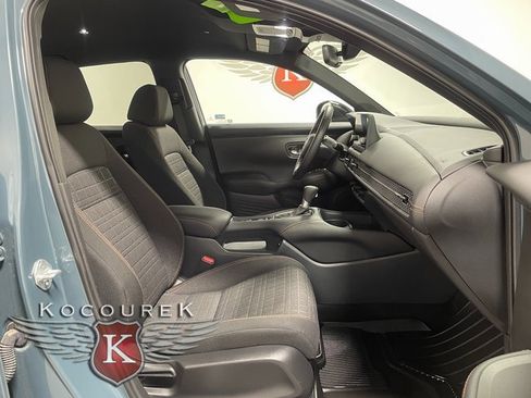 Used 2025 Honda HR-V Sport image 22