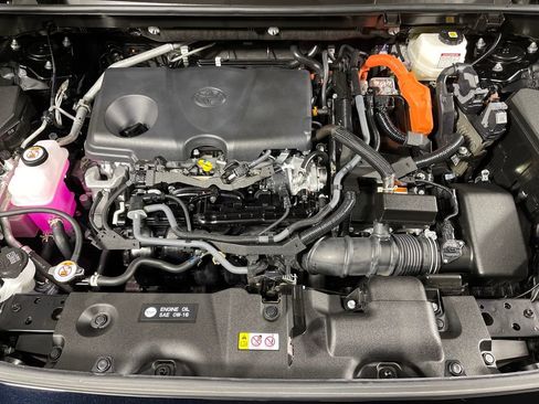 Used 2024 Toyota RAV4 XLE image 9