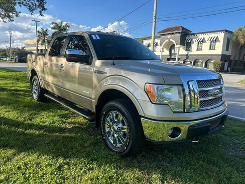 Used 2011 Ford F150 Lariat w/ Lariat Chrome Pkg image 4