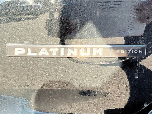 New 2025 Mitsubishi Outlander AWD image 12