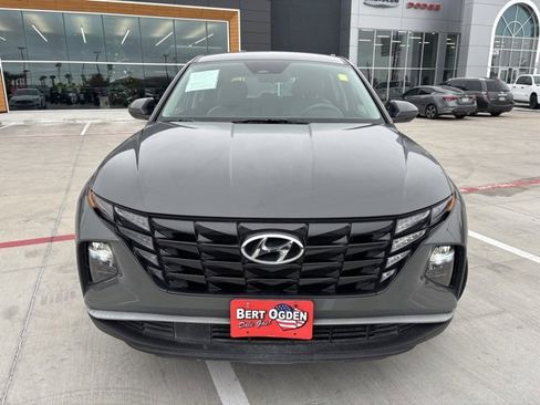 Used 2024 Hyundai Tucson SE image 2