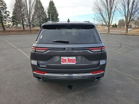 Used 2023 Jeep Grand Cherokee Overland w/ Luxury Tech Group IV image 5