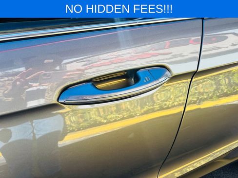 Used 2023 Ford Edge SEL image 5