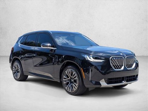 Certified 2026 BMW X3 xDrive30 w/ Convenience Package AWD/4WD image 3