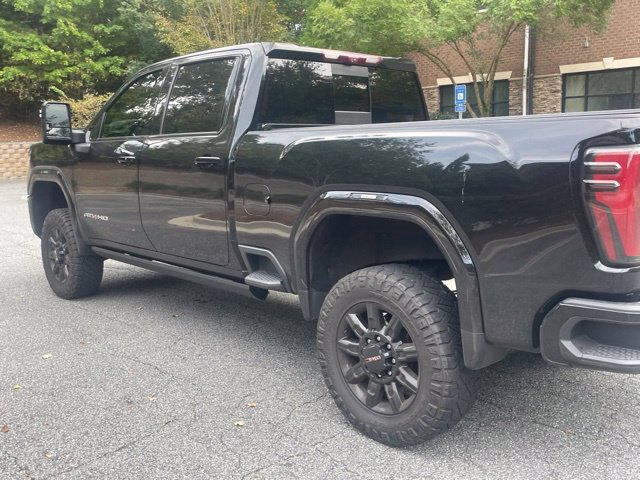 Used 2024 GMC Sierra 2500 AT4 w/ AT4 Premium Plus Package AWD/4WD image 8