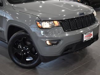 Used 2019 Jeep Grand Cherokee Laredo video 2