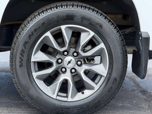 Used 2020 Chevrolet Silverado 1500 RST AWD/4WD image 12