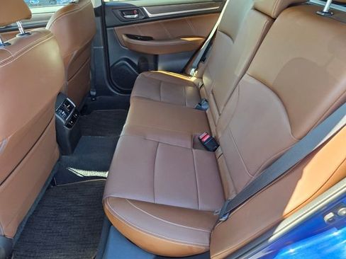 Used 2017 Subaru Outback 3.6R Touring w/ Popular Package #5A image 11