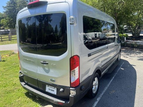 Used 2018 Ford Transit 350 XLT RWD image 5