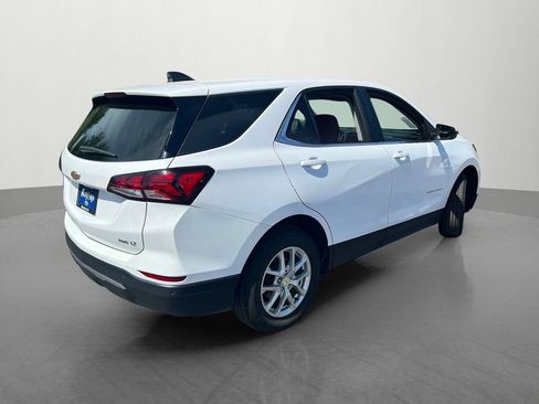 Used 2024 Chevrolet Equinox LT AWD/4WD image 3