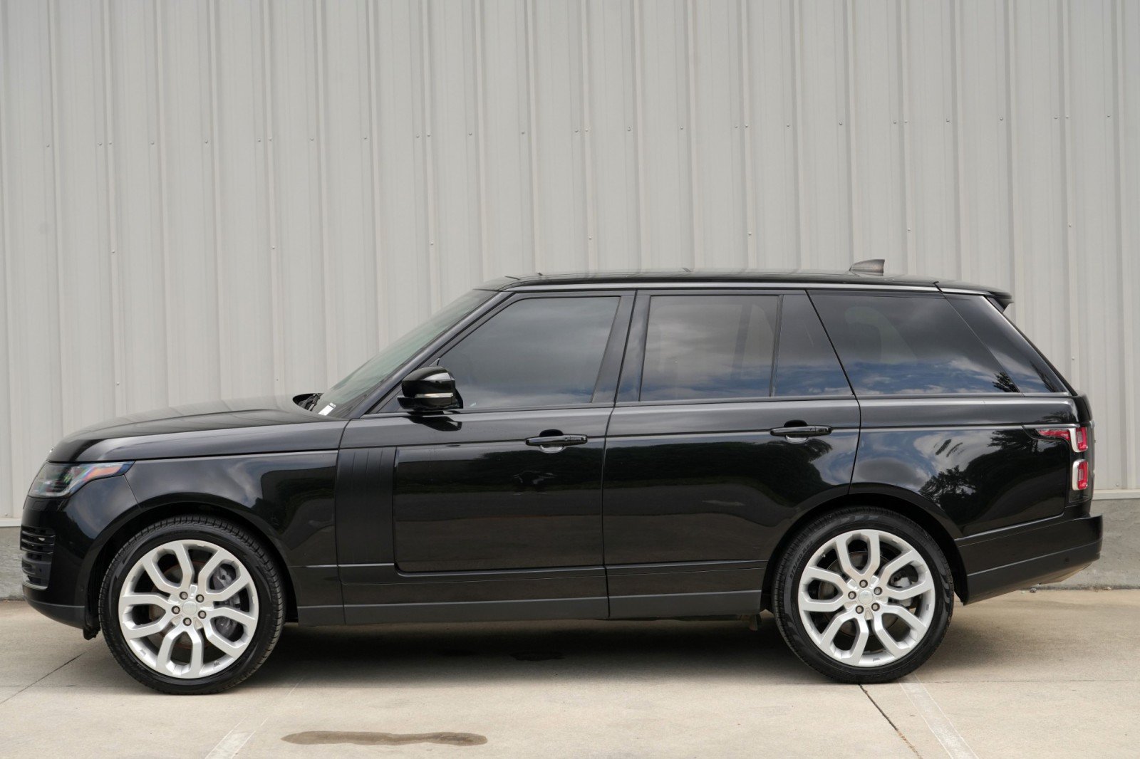 Used 2019 Land Rover Range Rover Supercharged AWD/4WD image 54
