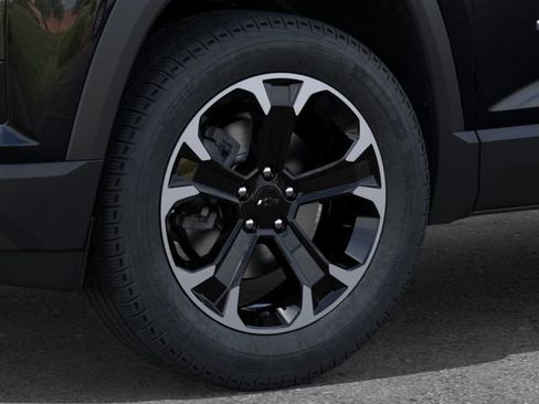 New 2026 Chevrolet Equinox LT w/ Convenience Package II AWD/4WD image 9