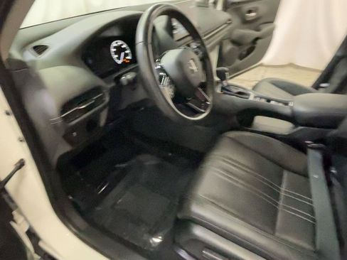 Certified 2025 Honda HR-V EX-L image 30