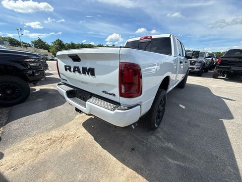 New 2026 RAM 2500 Big Horn AWD/4WD image 5