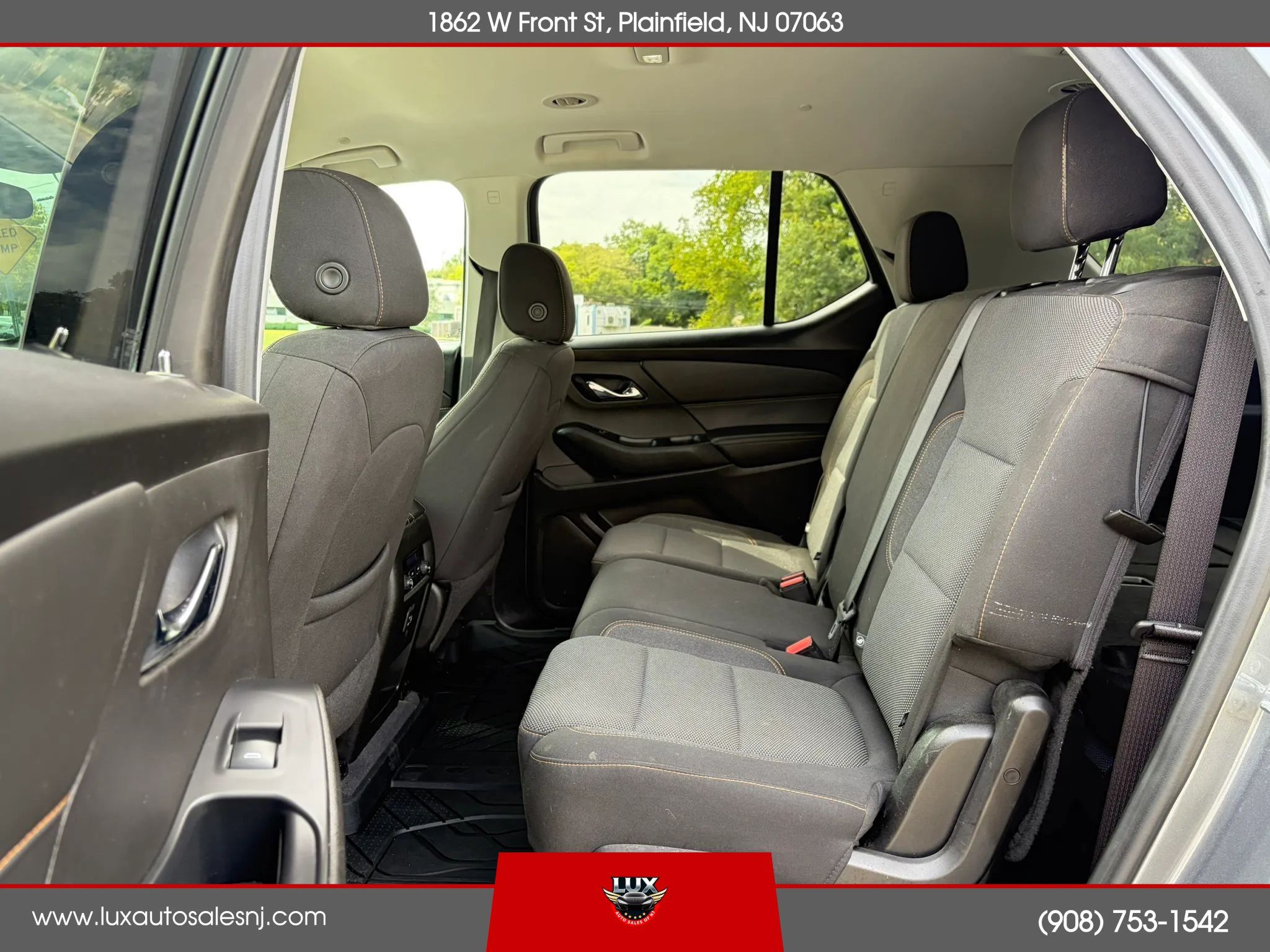 Used 2021 Chevrolet Traverse LS AWD/4WD image 40