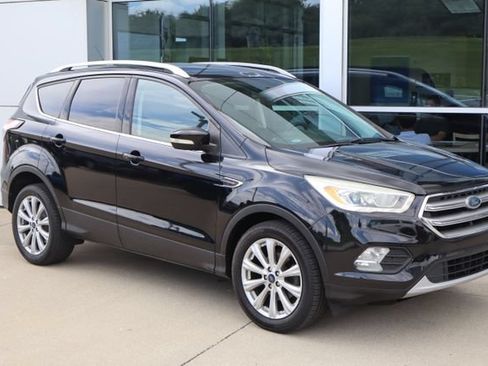 Used 2017 Ford Escape Titanium FWD image 7