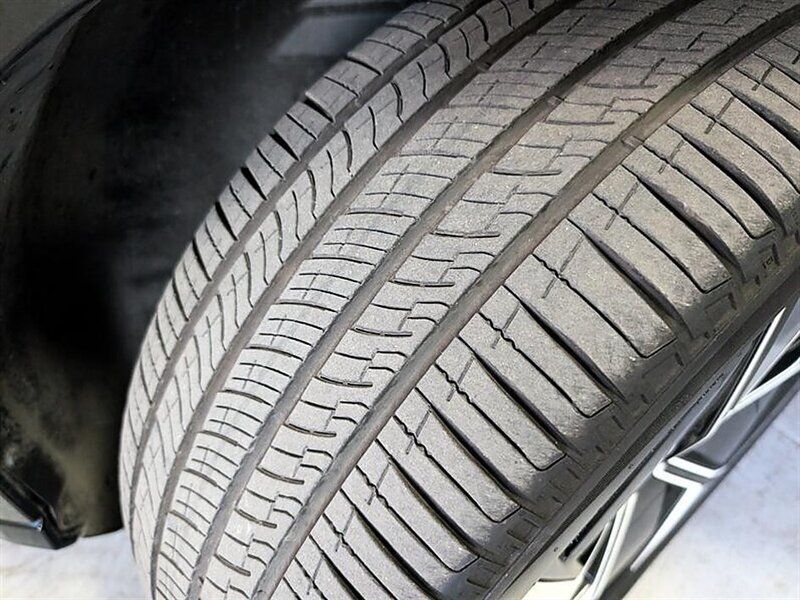 Used 2025 Volvo EX90 Ultra AWD/4WD image 16
