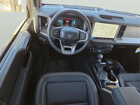 New 2025 Ford Bronco Outer Banks image 10