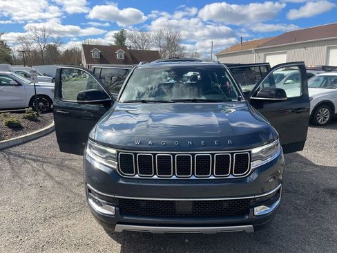 Used 2024 Jeep Wagoneer Series II w/ Flexible Seating Group AWD/4WD image 30