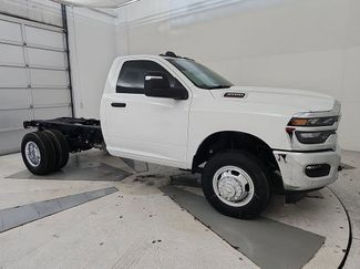New 2026 RAM 3500 Tradesman w/ Chrome Appearance Group A AWD/4WD video 2