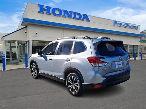 Used 2022 Subaru Forester Limited image 6