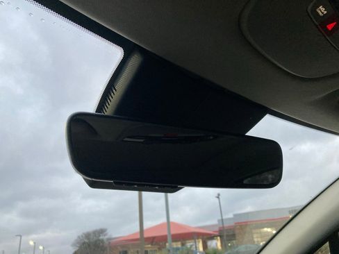 Used 2025 Kia Sportage SX image 30