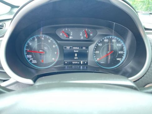 Used 2023 Chevrolet Malibu LT FWD image 12