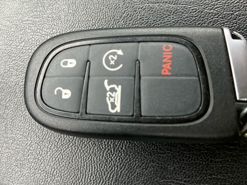 Used 2022 Jeep Cherokee Latitude Lux AWD/4WD image 30