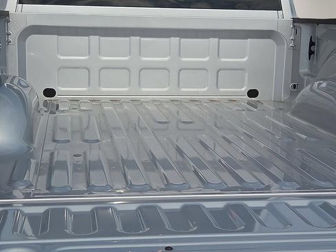 New 2026 RAM 2500 Tradesman w/ Chrome Appearance Group AWD/4WD image 8